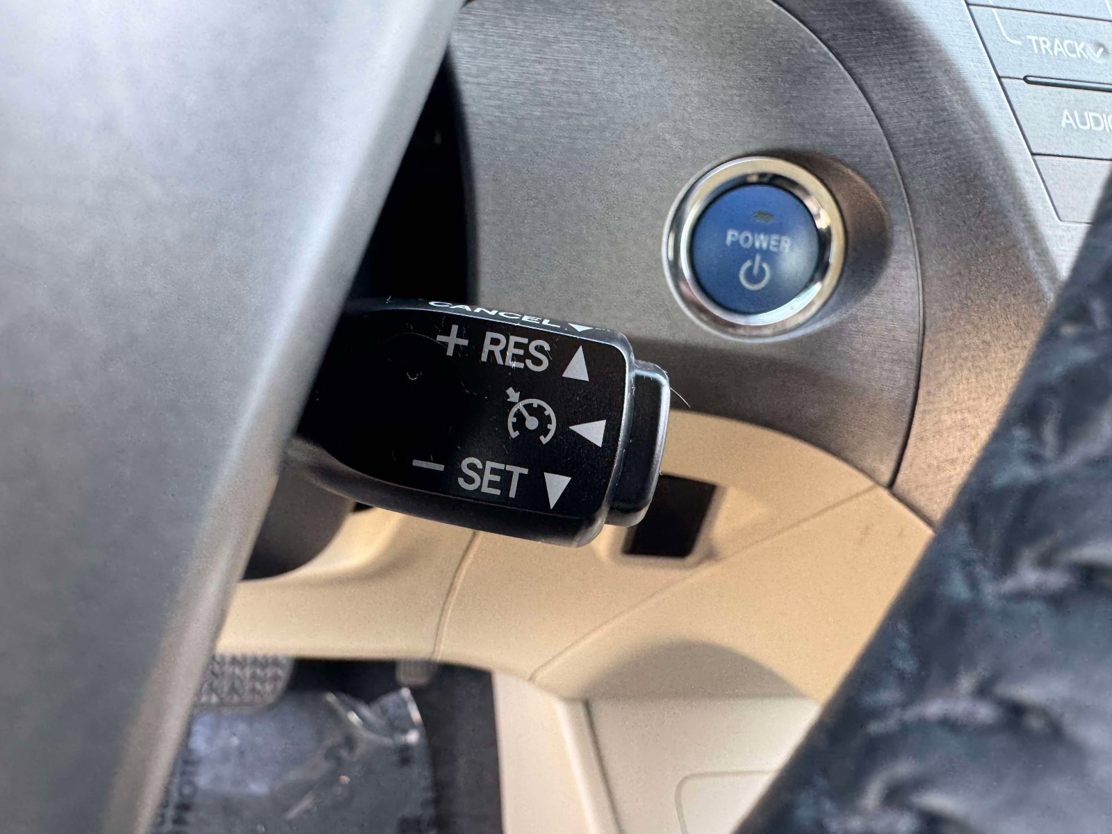 Used 2015 Toyota Prius Four image 29