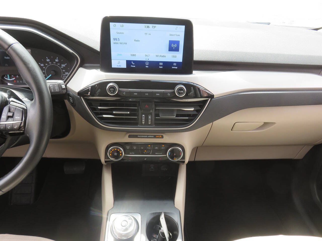 Used 2022 Ford Escape SE w/ Cold Weather Package AWD/4WD image 16