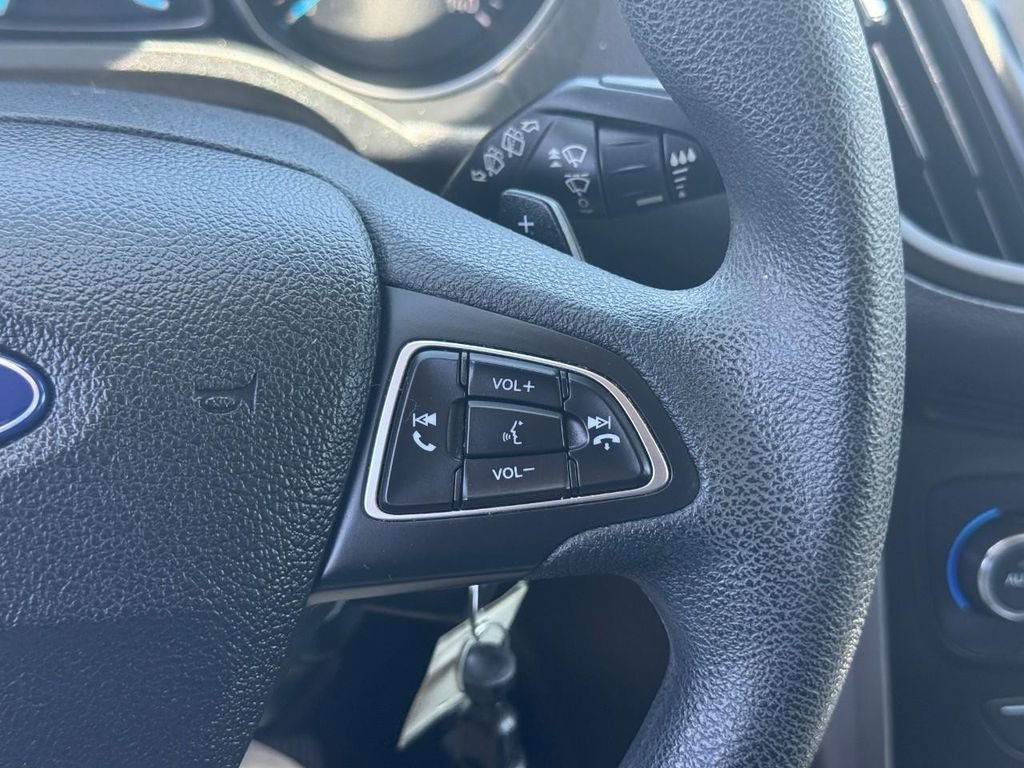 Used 2017 Ford Escape SE FWD image 22