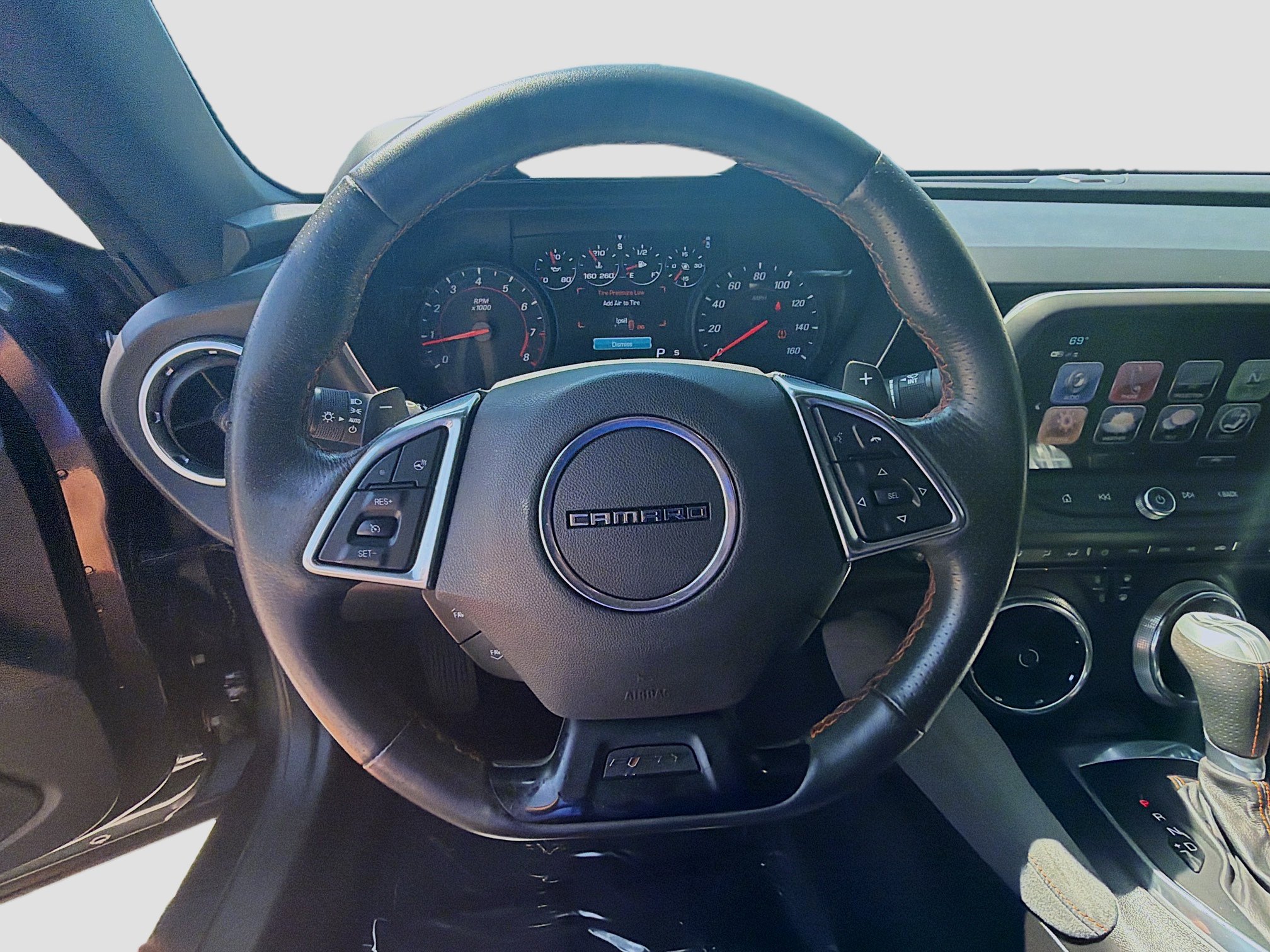 Used 2017 Chevrolet Camaro LT image 10