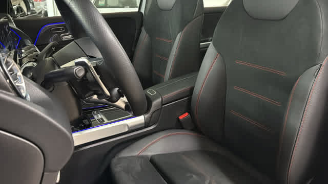 Certified 2026 Mercedes-Benz GLB 35 AMG 4MATIC image 30
