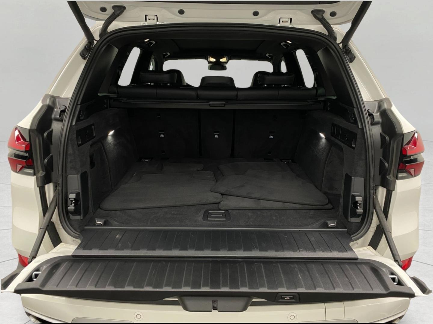 Certified 2024 BMW X5 xDrive40i image 7