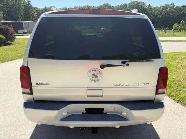 Used 2005 Cadillac Escalade ESV AWD image 4