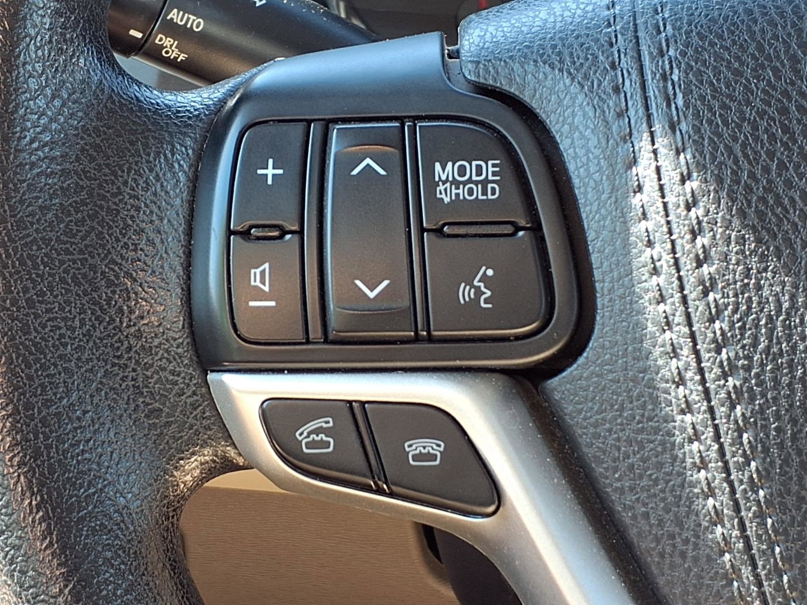 Used 2017 Toyota Sienna L FWD image 14