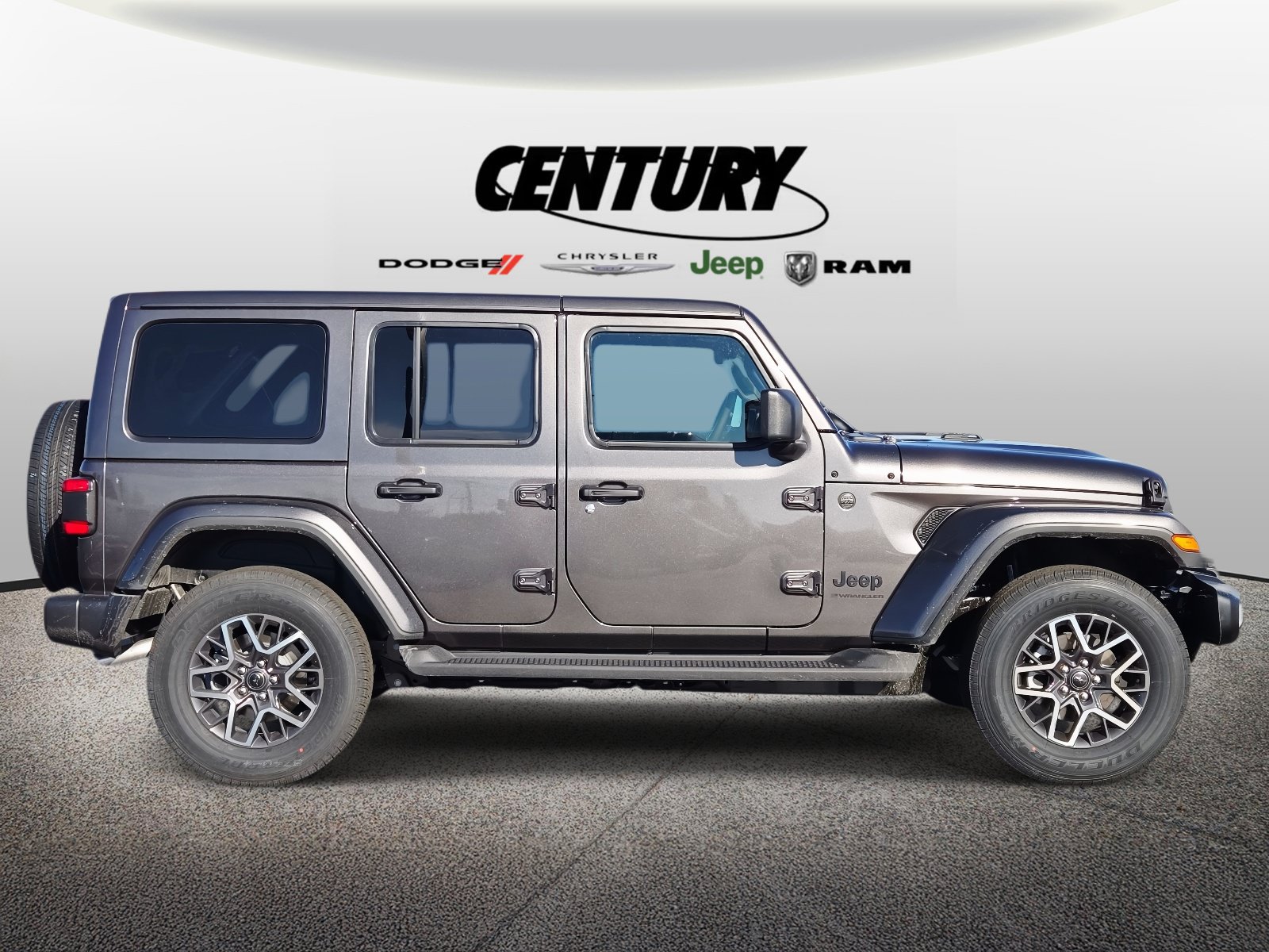 New 2026 Jeep Wrangler Unlimited Sahara AWD/4WD image 2