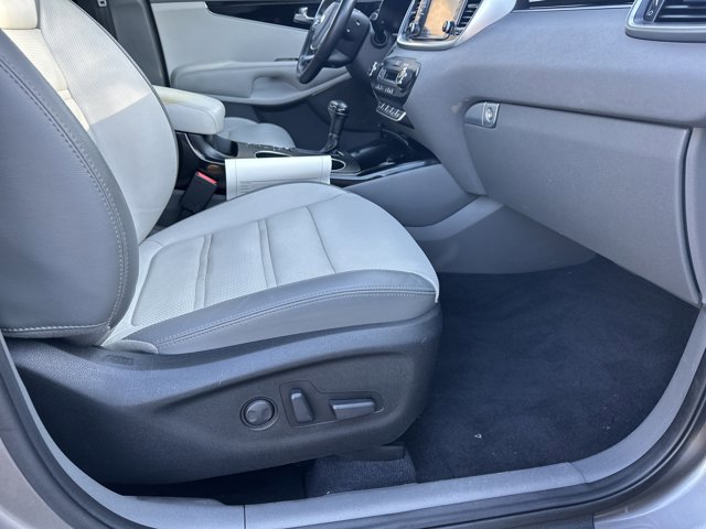Used 2019 Kia Sorento SX w/ SX Touring Package image 14