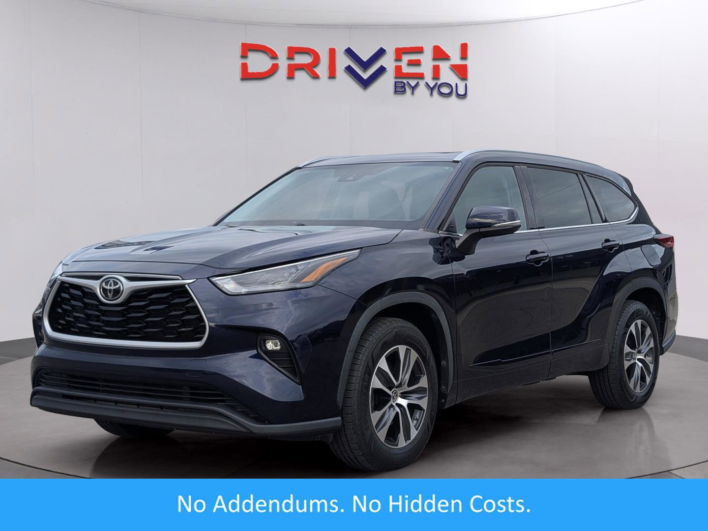 Used 2022 Toyota Highlander XLE image 1