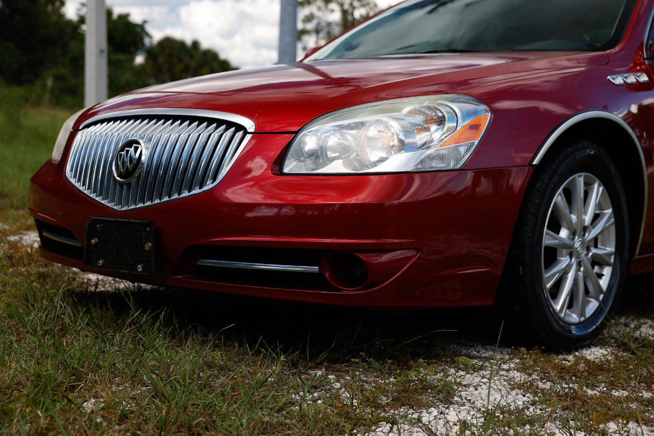 Used 2011 Buick Lucerne CXL FWD image 23