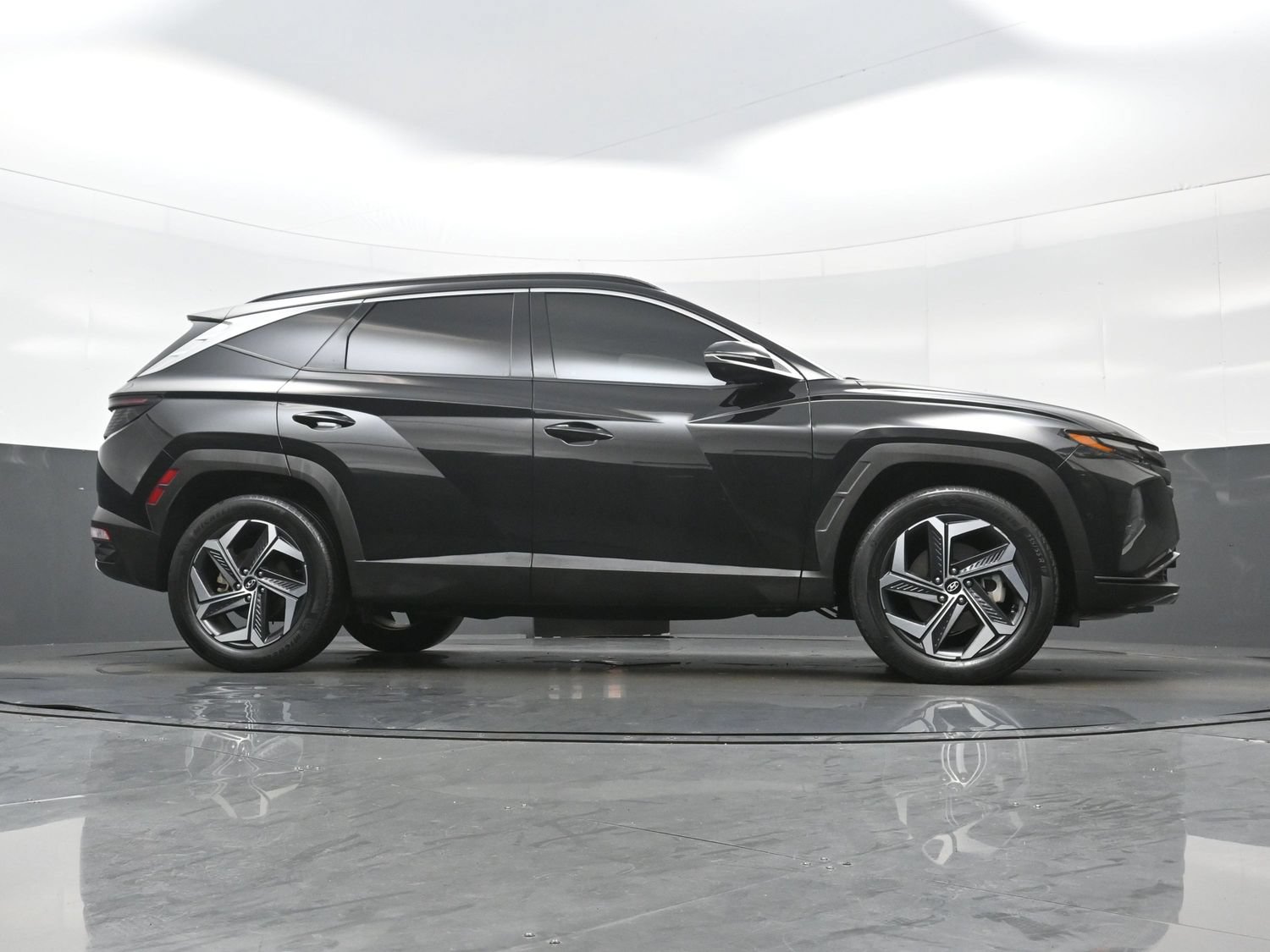 Certified 2023 Hyundai Tucson Limited AWD/4WD image 34