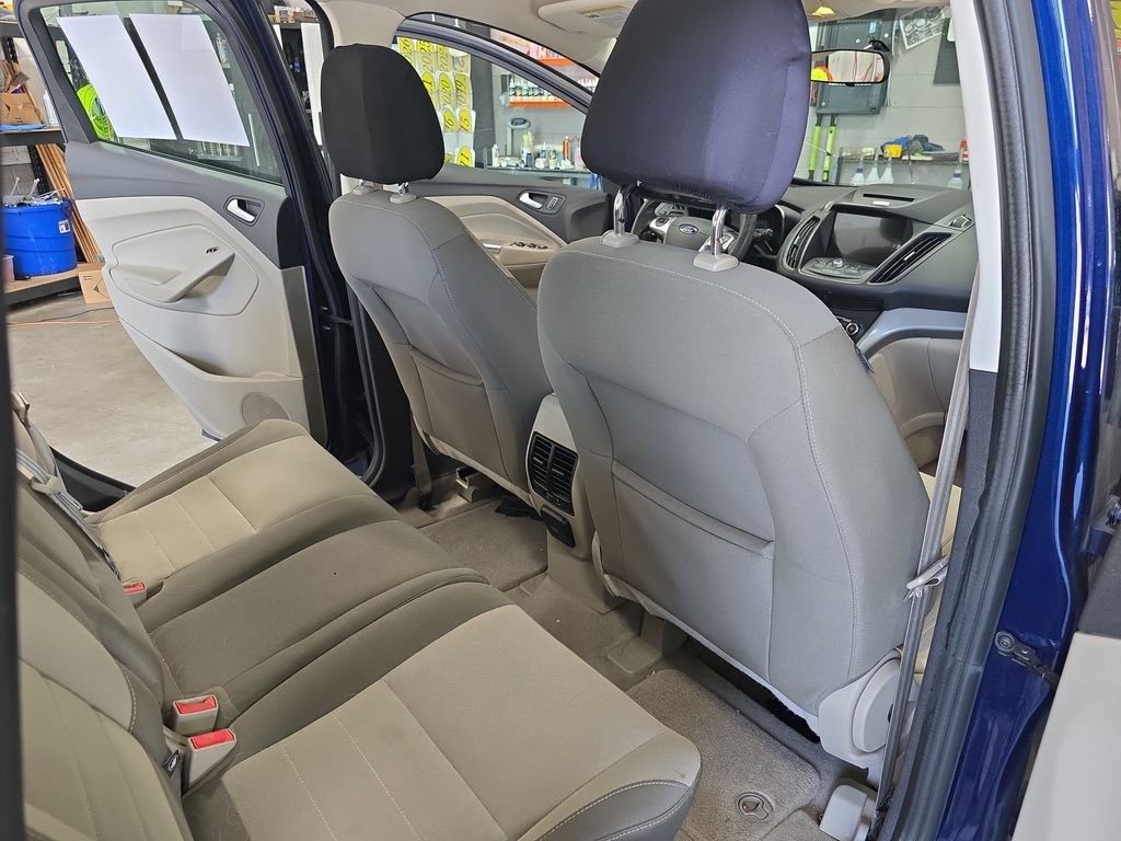 Used 2016 Ford C-MAX SE w/ Equipment Group 202A FWD image 41