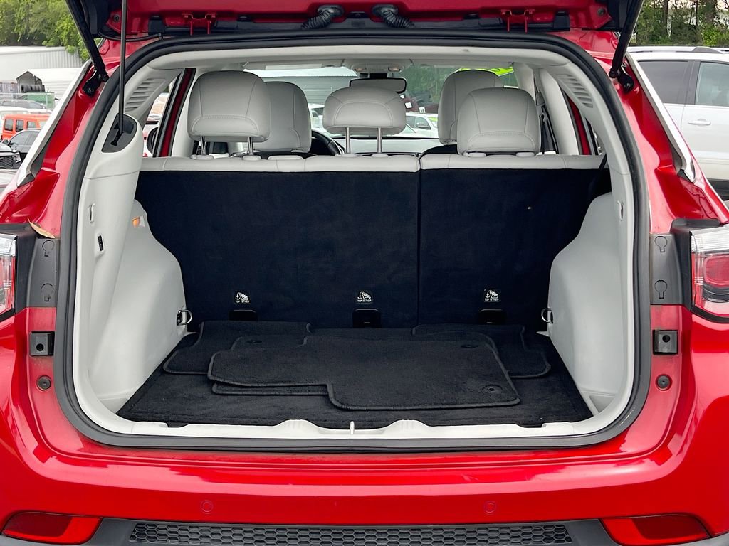 Used 2019 Jeep Compass Limited w/ Advanced Safety Group FWD image 24