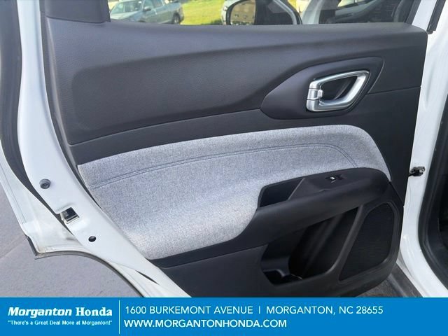 Used 2024 Jeep Compass Latitude AWD/4WD image 22