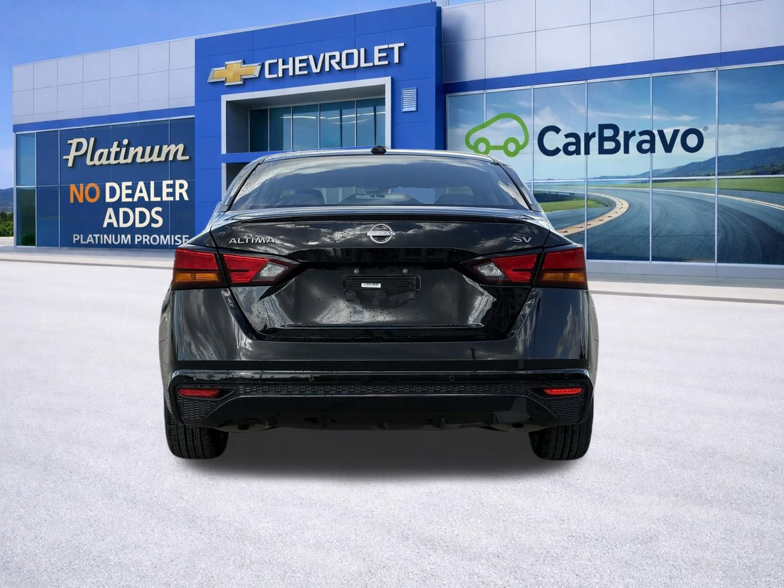 Used 2024 Nissan Altima 2.5 SV image 6