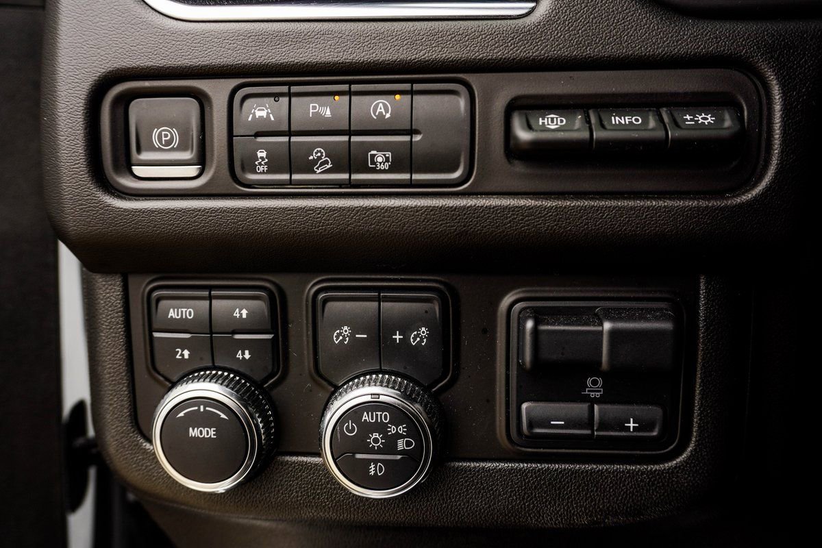 Used 2024 GMC Sierra 2500 Denali Ultimate w/ Max Trailering Package image 33