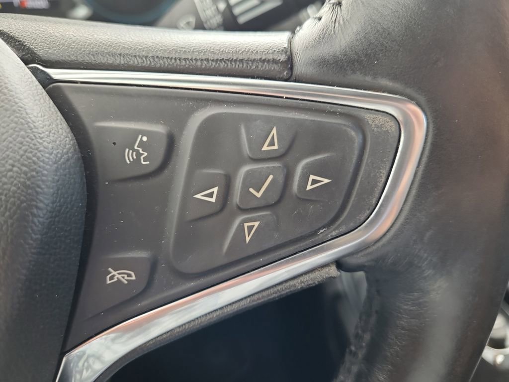 Used 2017 Chevrolet Malibu Premier w/ Premier Sun and Wheel Package FWD image 26