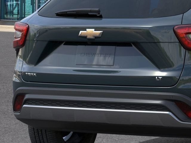 New 2026 Chevrolet Trax LT w/ Driver Confidence Package FWD image 15