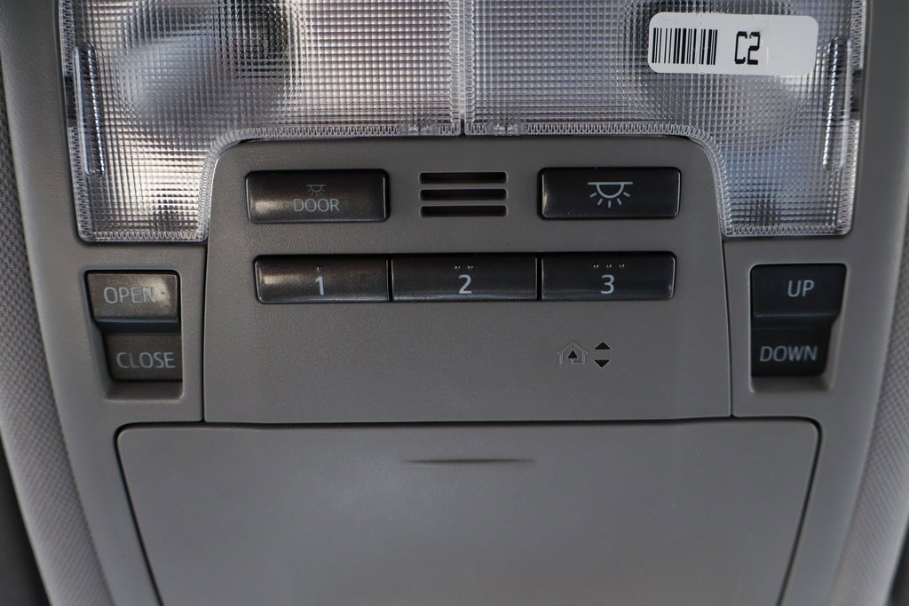 Used 2019 Toyota Highlander XLE image 26