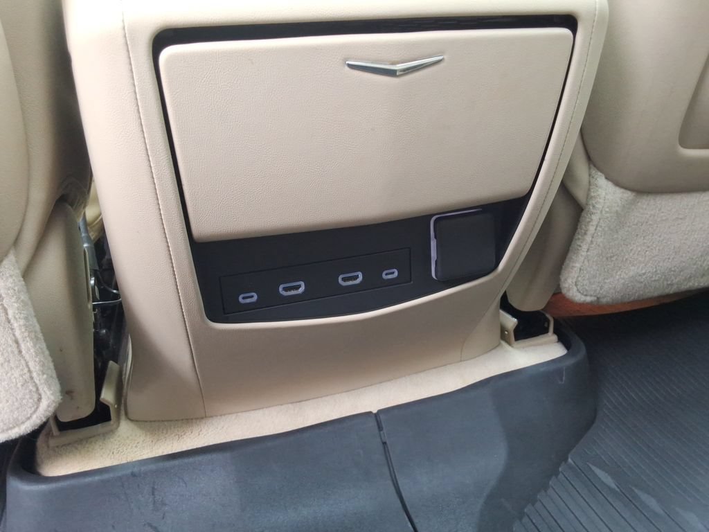Certified 2021 Cadillac Escalade Premium Luxury AWD/4WD image 20