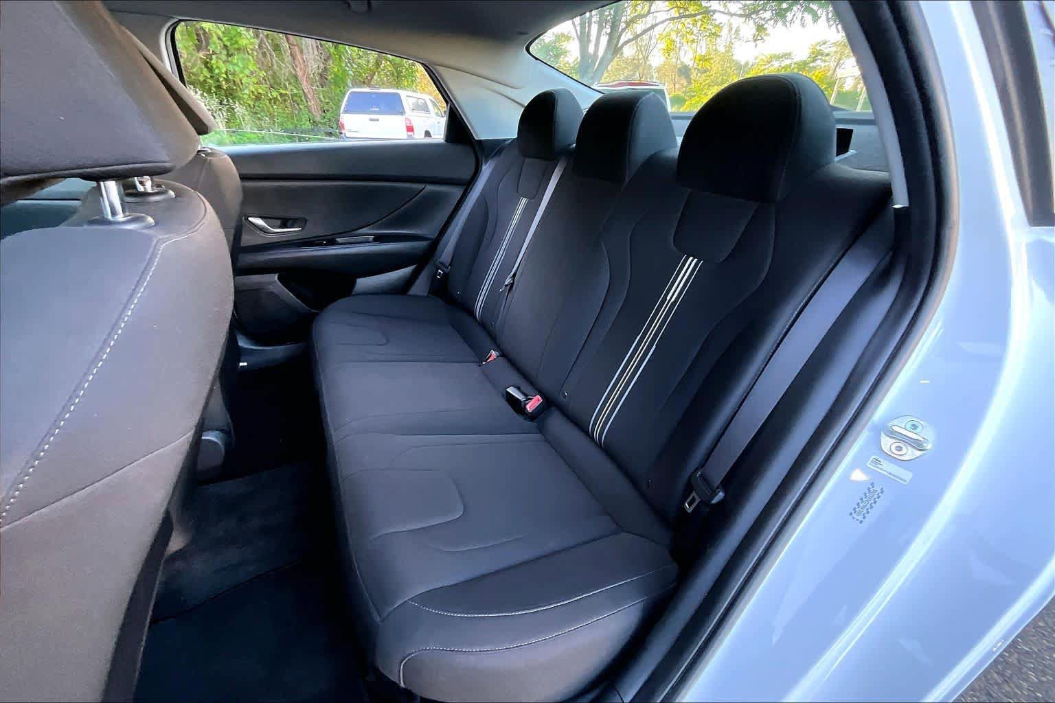 Used 2023 Hyundai Elantra Blue FWD image 20
