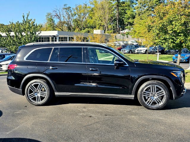 Certified 2026 Mercedes-Benz GLS 450 4MATIC image 9