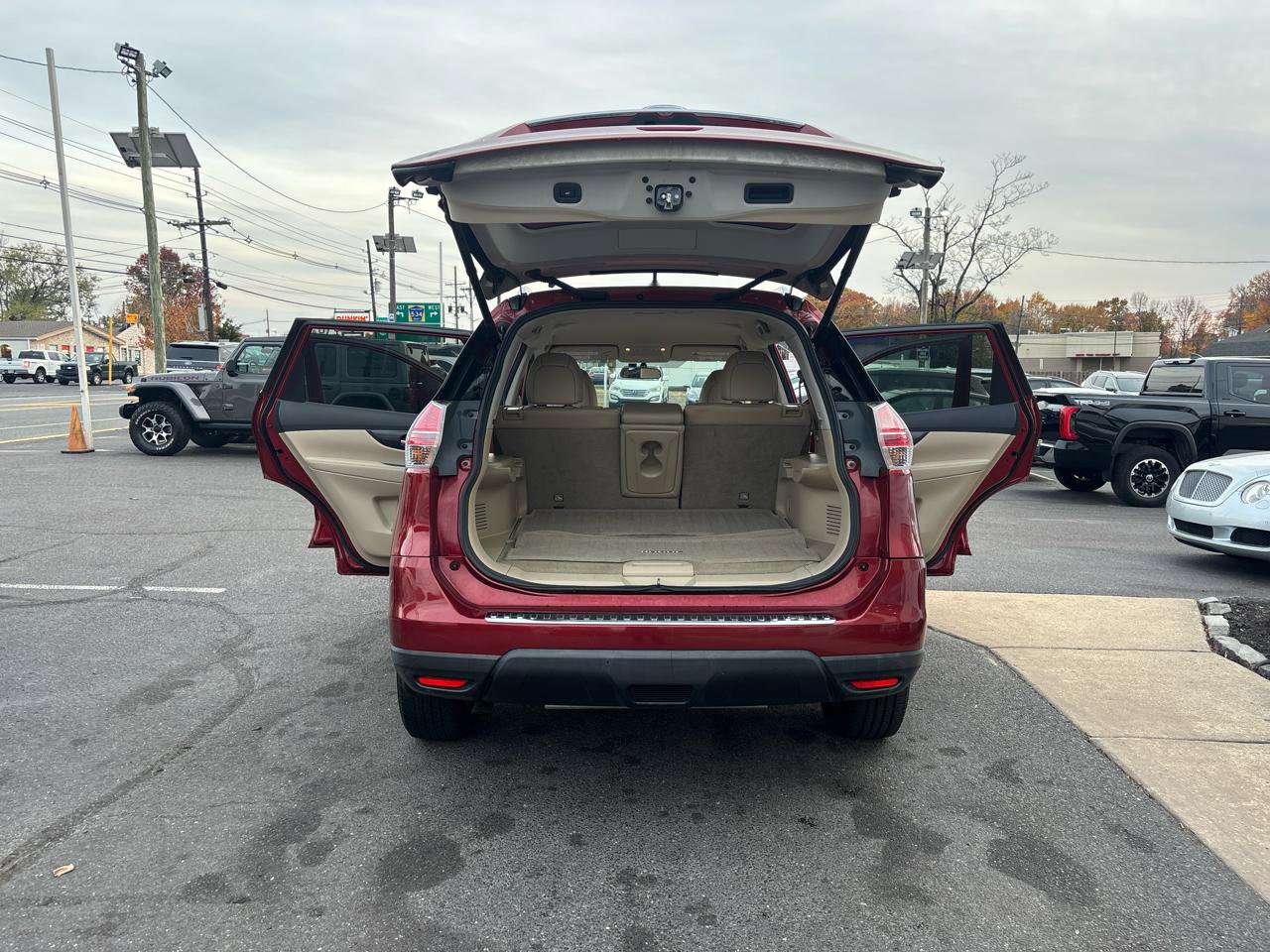 Used 2015 Nissan Rogue SL image 24