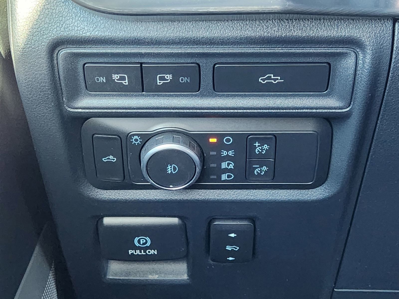 Used 2021 Ford F150 Lariat w/ Equipment Group 502A High image 26