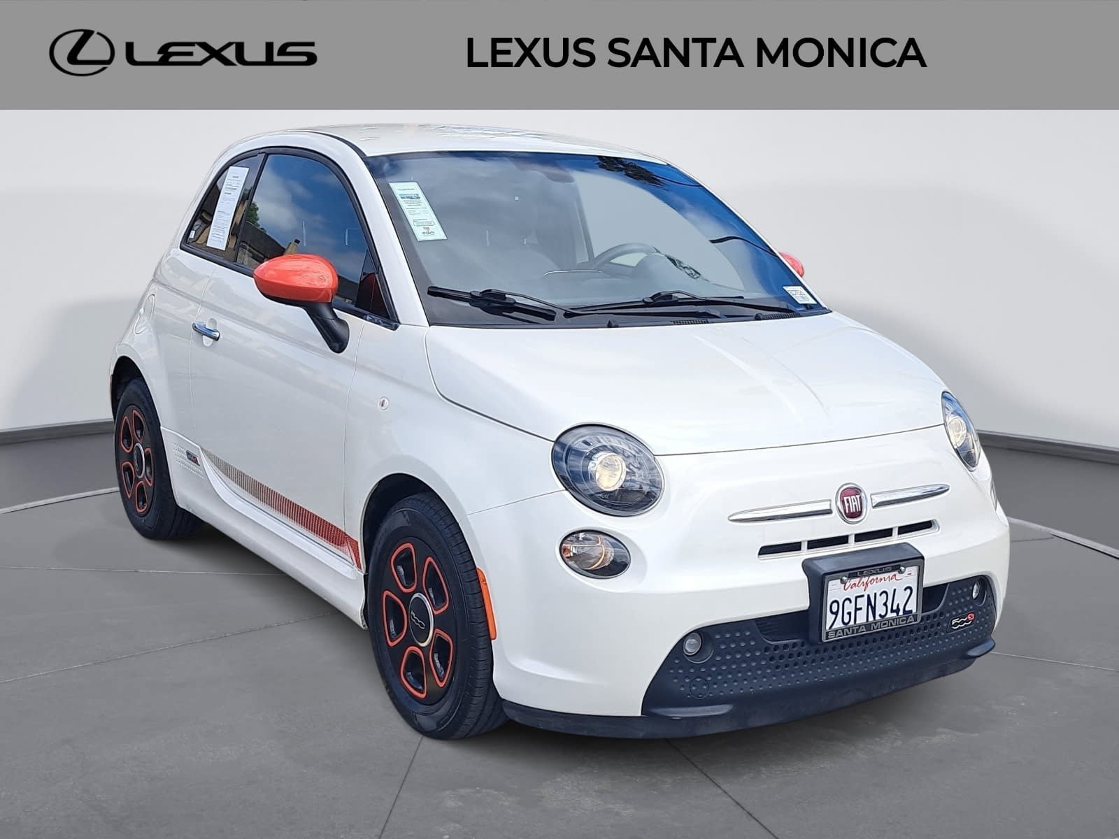 Used 2018 FIAT 500 e w/ Esport Package FWD image 3