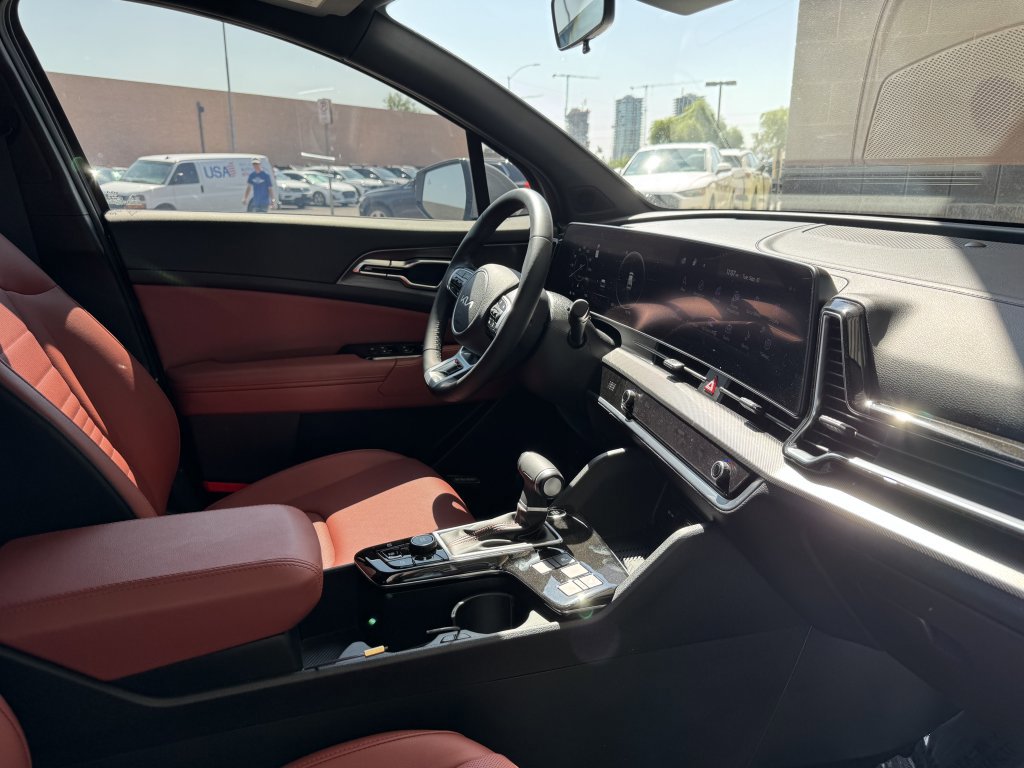 Used 2023 Kia Sportage SX image 43