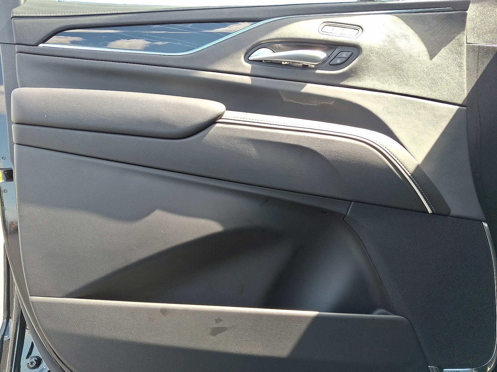 Used 2024 Cadillac Escalade Sport image 12