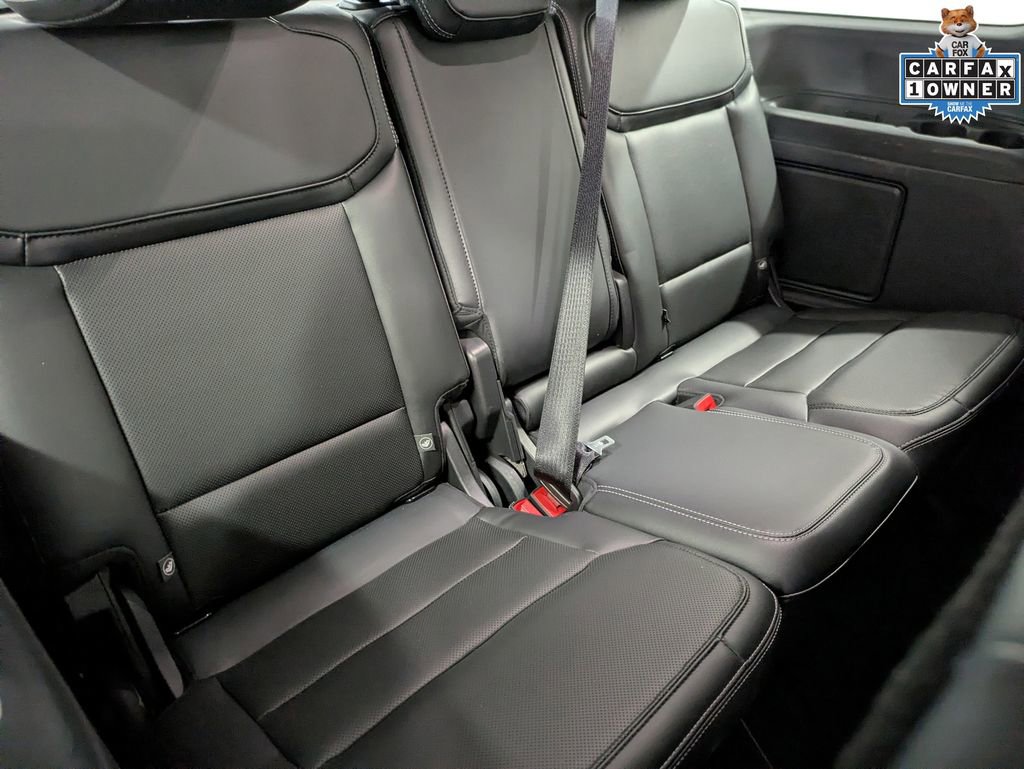 Used 2025 Ford Expedition Platinum w/ Driver's Package AWD/4WD image 28
