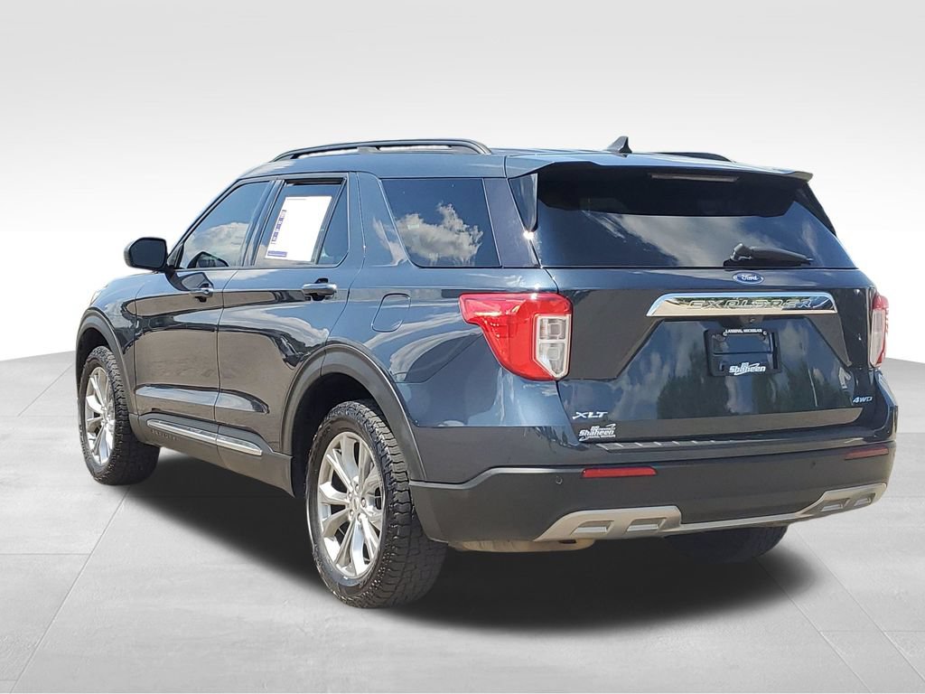 Used 2022 Ford Explorer XLT w/ Equipment Group 202A AWD/4WD image 4