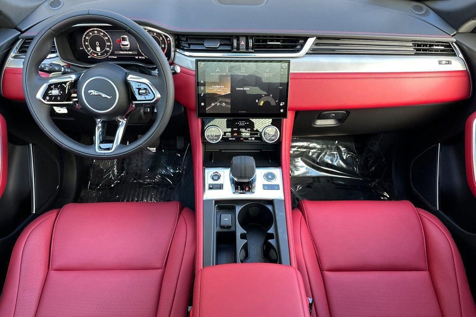 Used 2025 Jaguar F-PACE R-Dynamic S AWD/4WD image 26