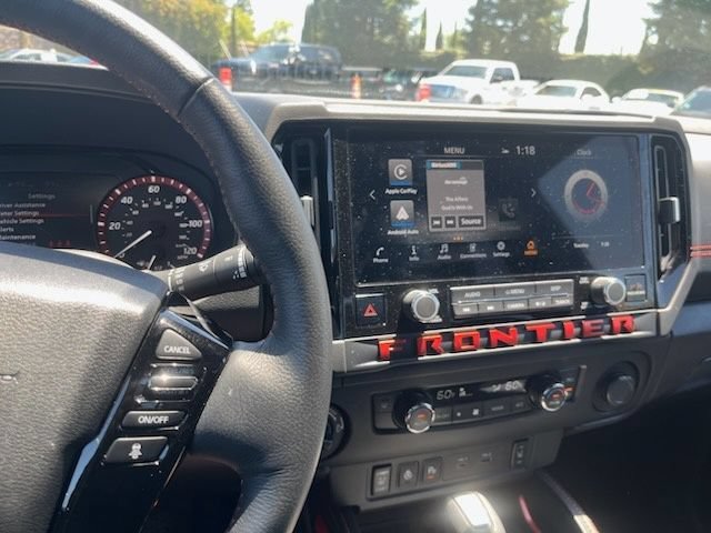 Used 2026 Nissan Frontier PRO-4X AWD/4WD image 5