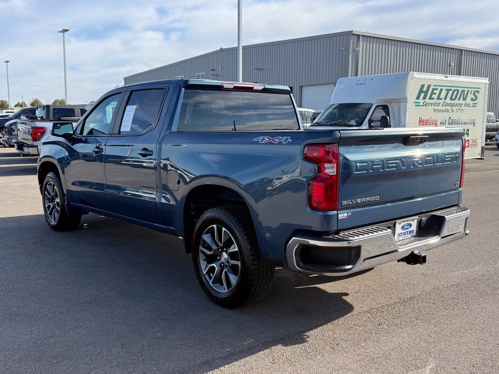 Used 2024 Chevrolet Silverado 1500 LT AWD/4WD image 35