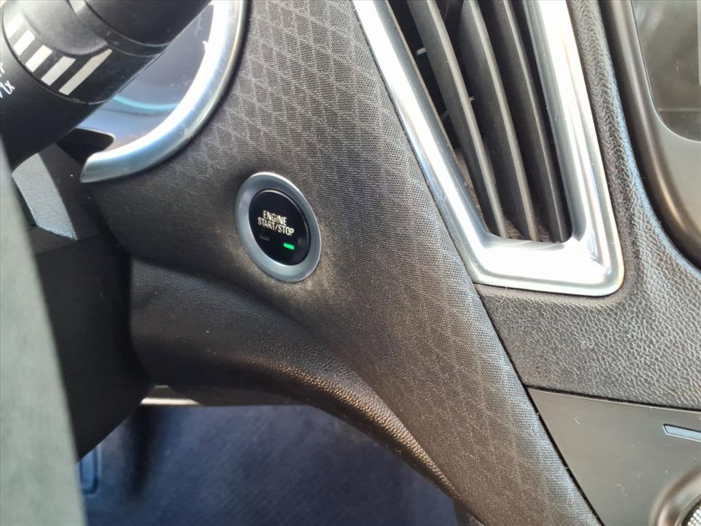 Used 2019 Chevrolet Malibu LT image 15