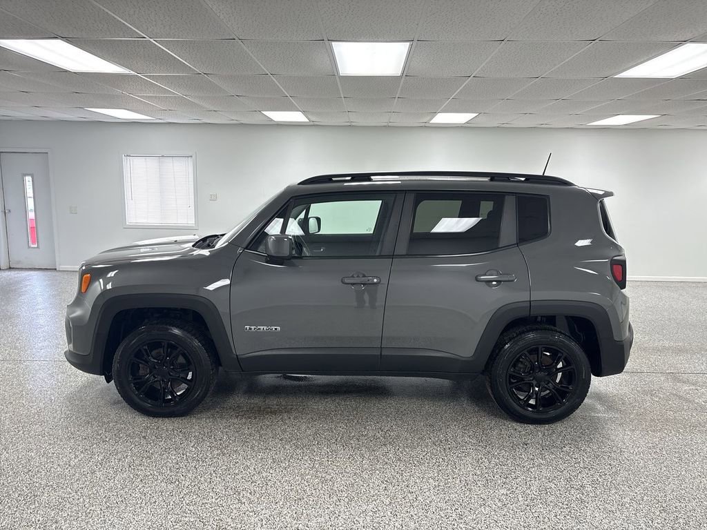 Used 2019 Jeep Renegade Latitude w/ Cold Weather Group image 5
