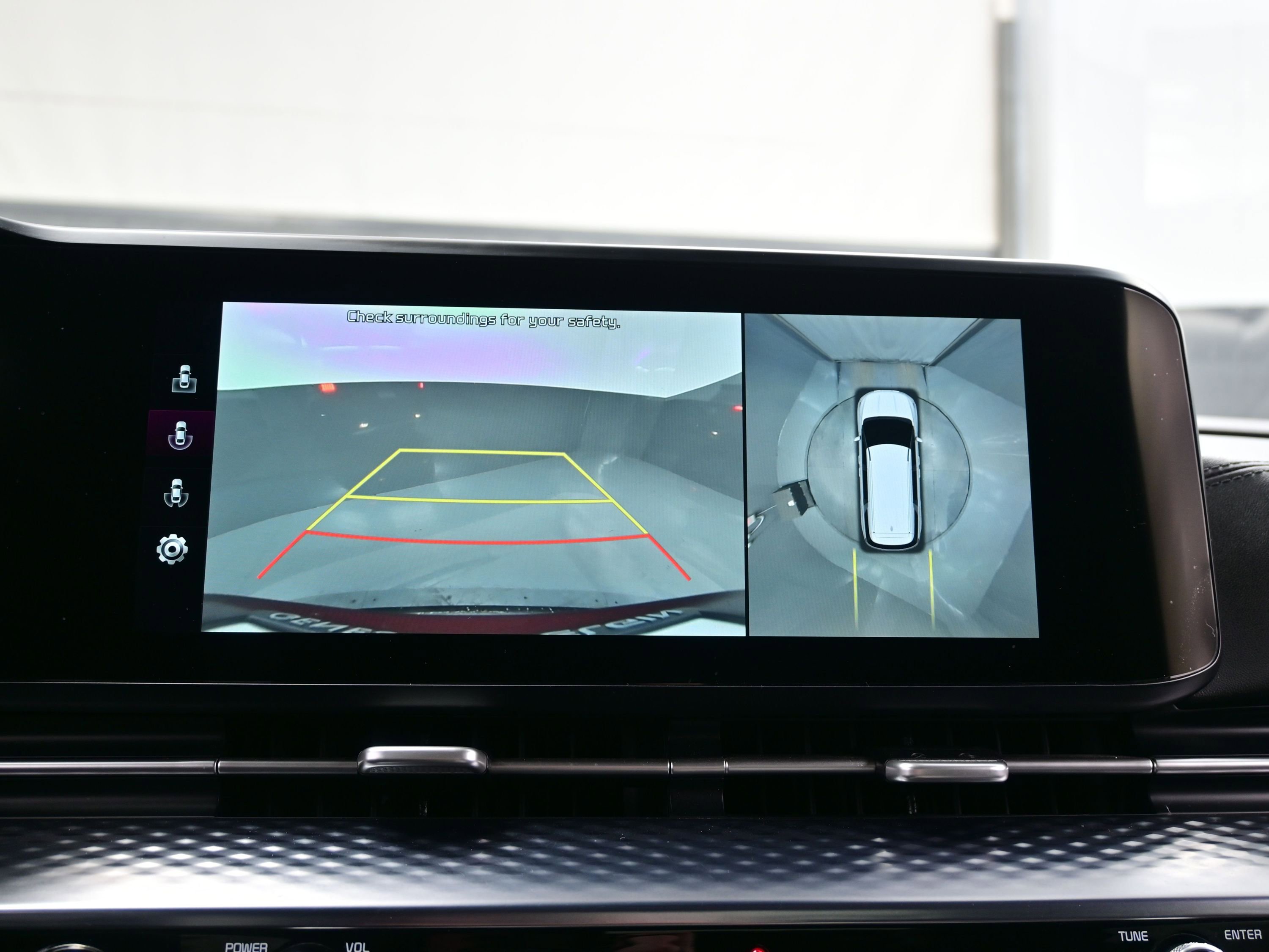 Used 2022 Kia Carnival SX Prestige image 20