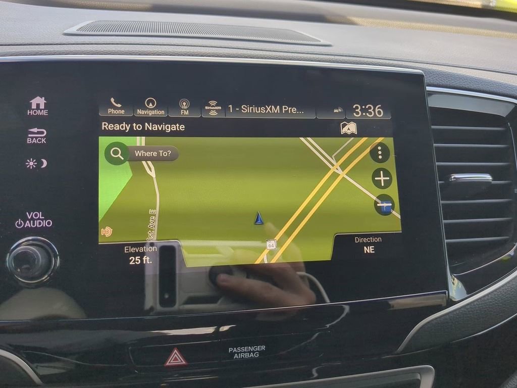 Used 2021 Honda Pilot Touring image 31