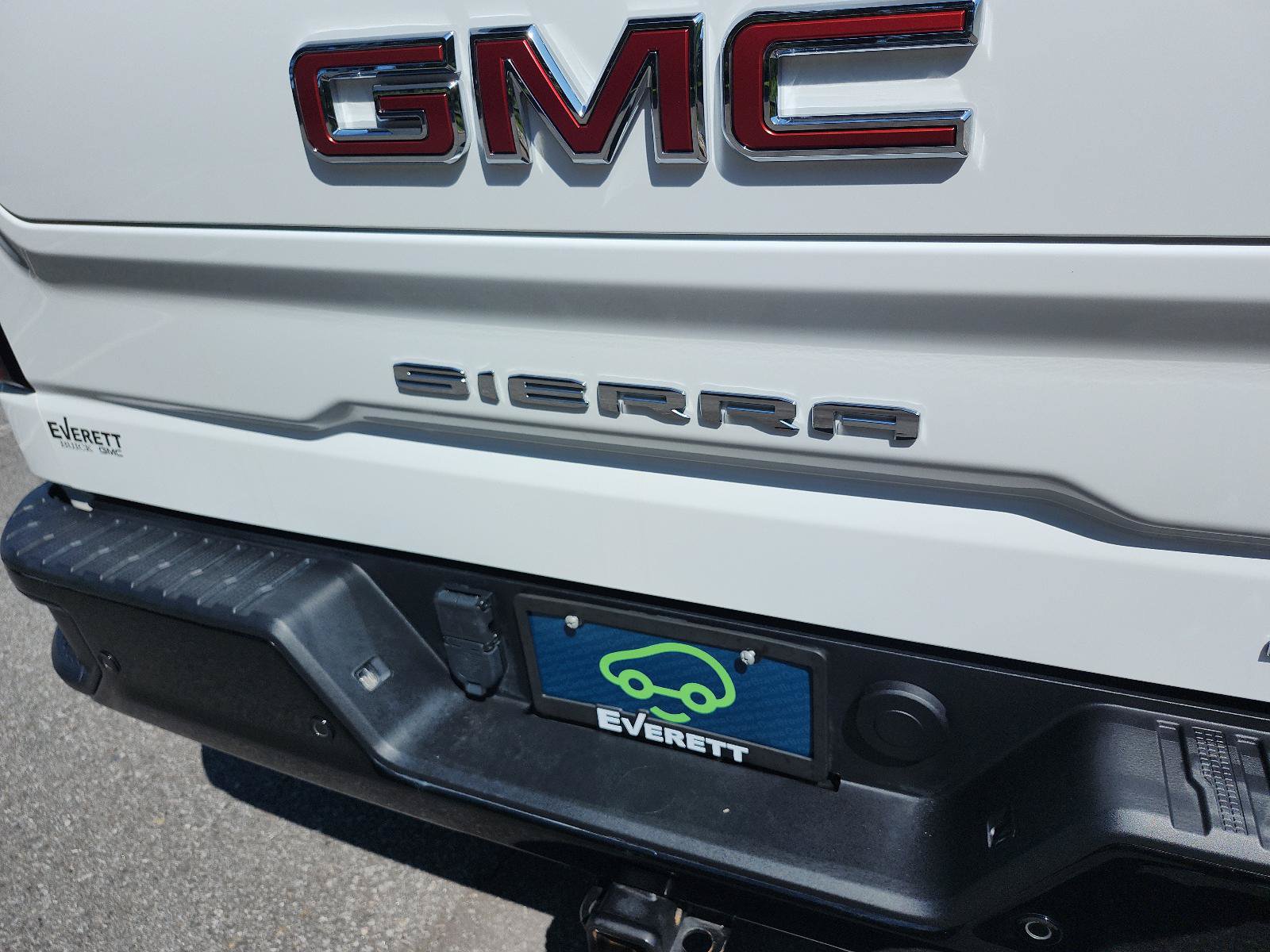 Certified 2025 GMC Sierra 1500 AT4X AWD/4WD image 4