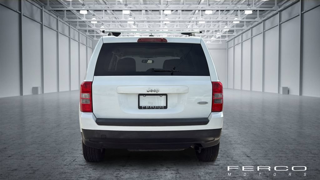 Used 2017 Jeep Patriot Latitude FWD image 4
