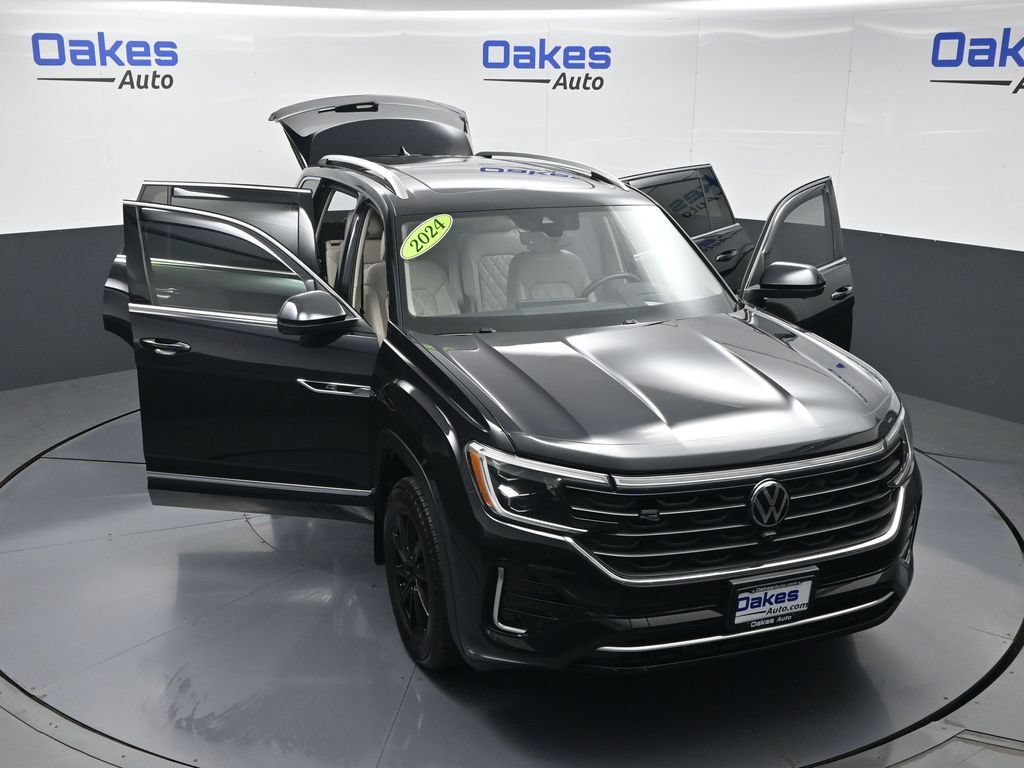 Used 2024 Volkswagen Atlas SEL Premium R-Line AWD/4WD image 60