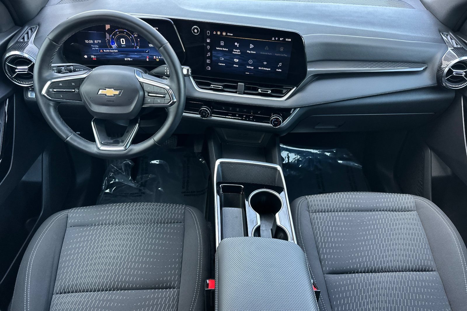 Used 2025 Chevrolet Equinox LT w/ Safety and Technology Package FWD image 16