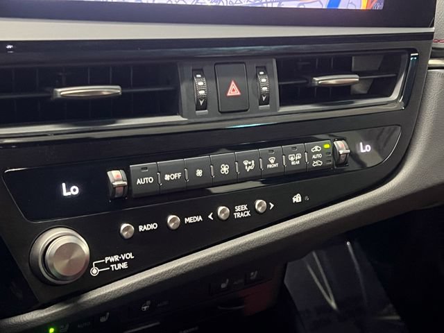 Certified 2022 Lexus ES 350 F Sport w/ Accessory Package 2 FWD image 20