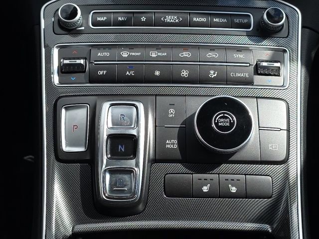Certified 2023 Hyundai Santa Fe SEL image 16