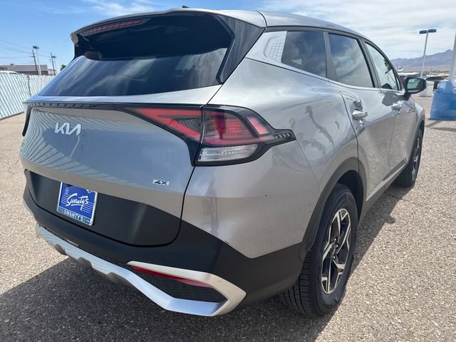 Used 2024 Kia Sportage LX AWD/4WD image 5