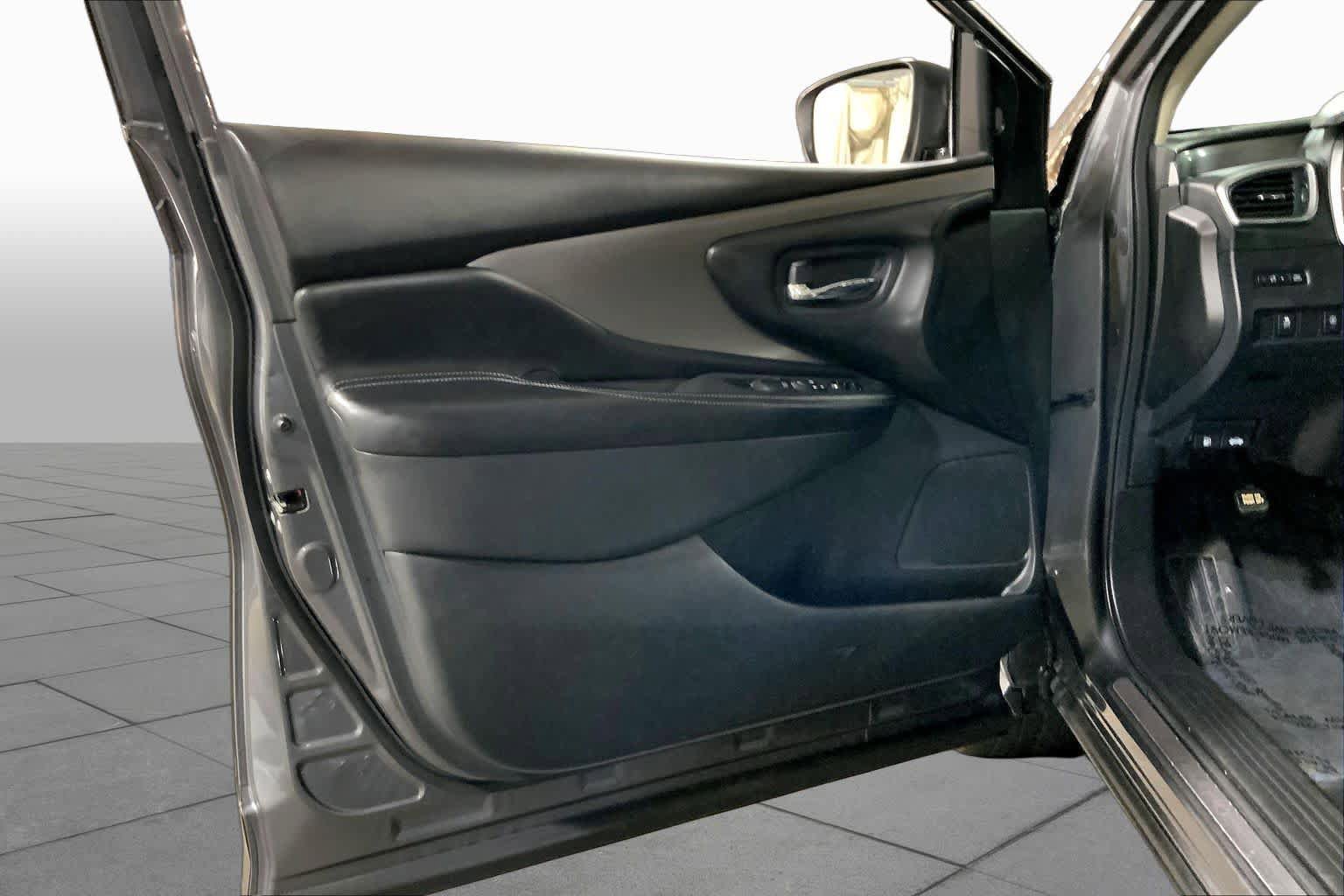 Used 2021 Nissan Murano SV AWD/4WD image 22