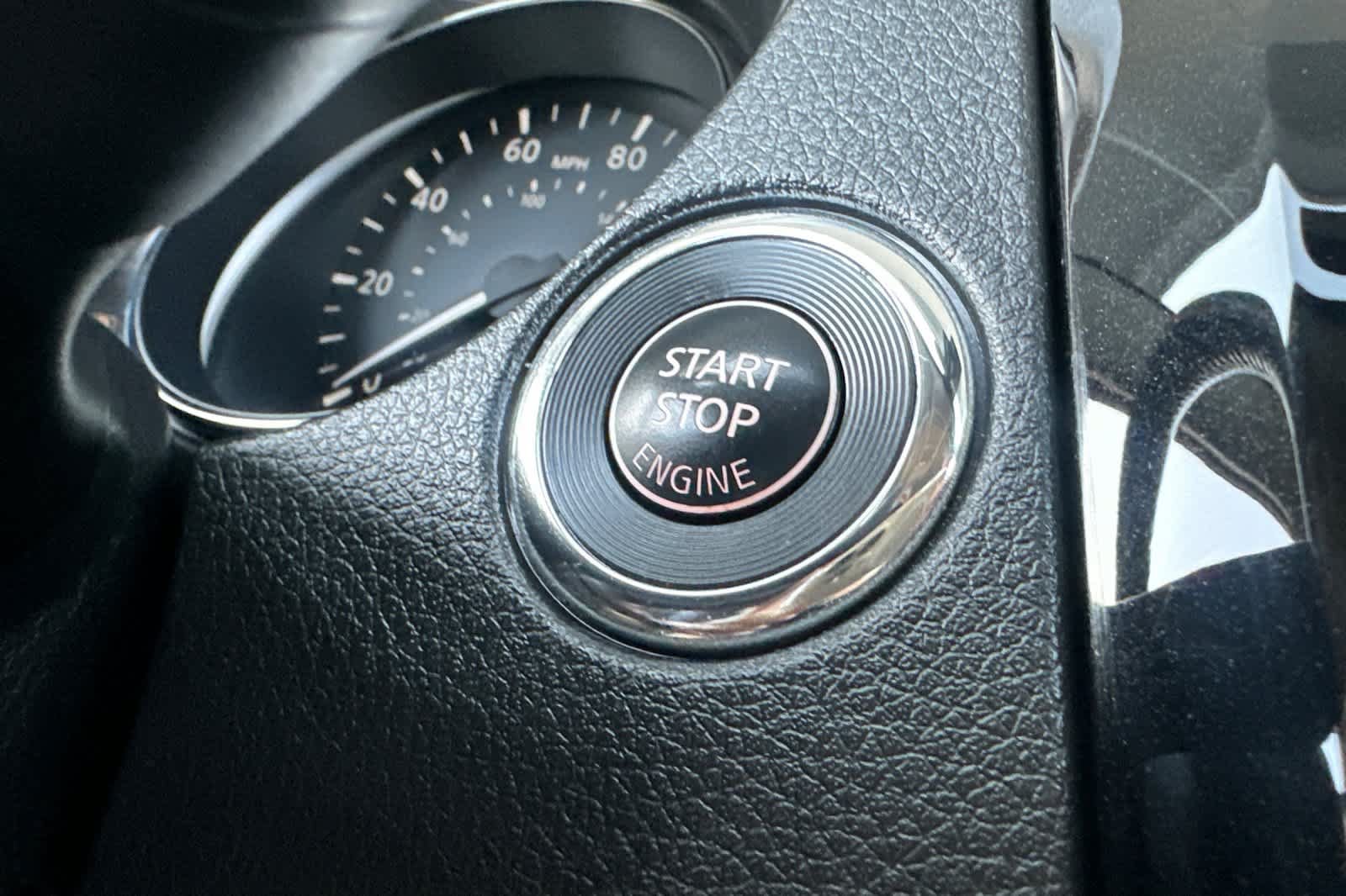 Used 2020 Nissan Rogue Sport SL AWD/4WD image 23
