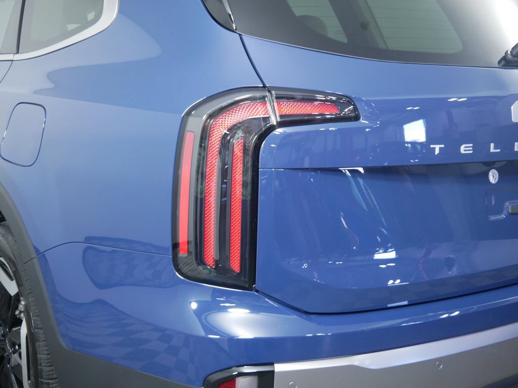 Used 2025 Kia Telluride EX X-Line AWD/4WD image 12