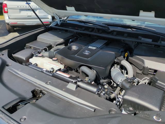 Used 2024 Lexus LX 600 4WD w/ Appearance Package image 27
