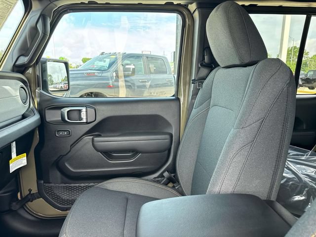 New 2026 Jeep Gladiator Sport AWD/4WD image 18